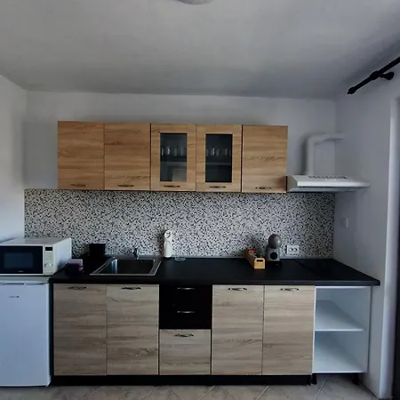 Yanevi Apartament