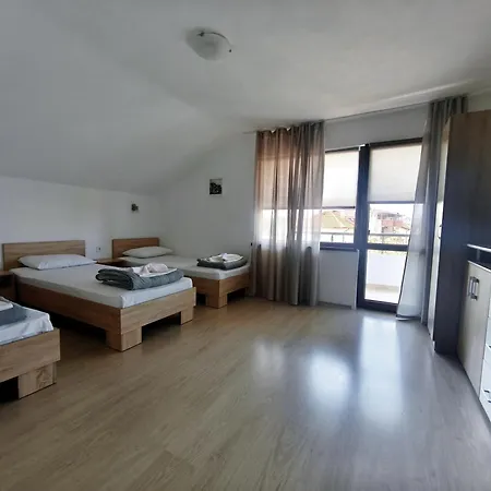 Yanevi Apartamento Chernomorets