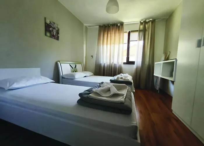 Yanevi Apartamento *